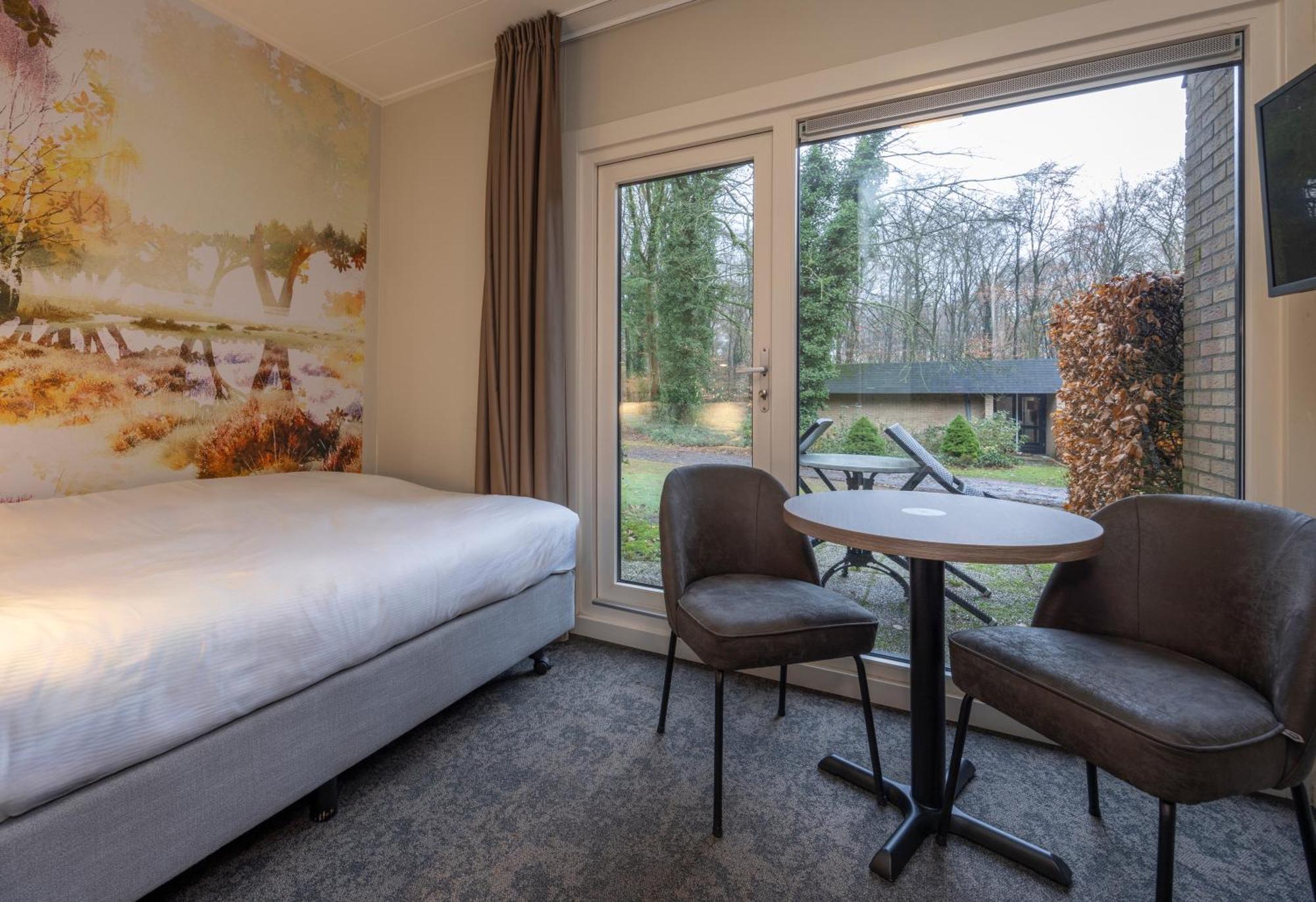 Fletcher Hotel-Restaurant Mooi Veluwe Putten Bagian luar foto
