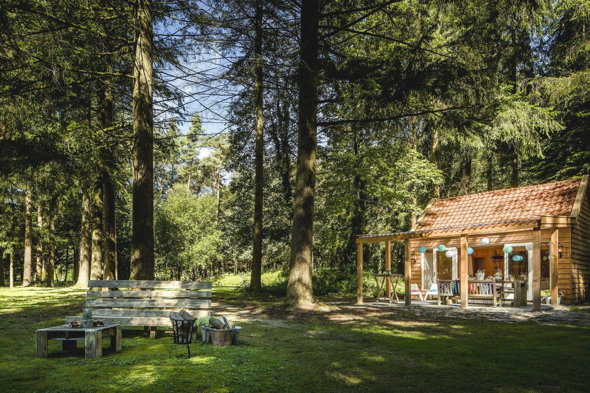 Fletcher Hotel-Restaurant Mooi Veluwe Putten Bagian luar foto