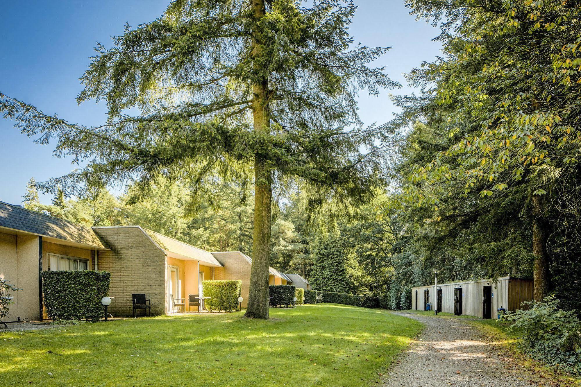 Fletcher Hotel-Restaurant Mooi Veluwe Putten Bagian luar foto
